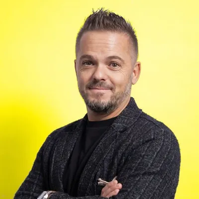Stefan Verra | KÖRPERSPRACHE profile