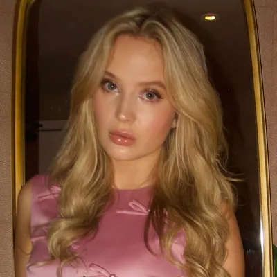 Stefanie Price profile