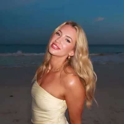 Stella Faye profile