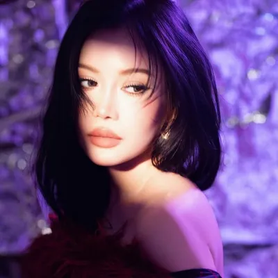 Stella Lee profile