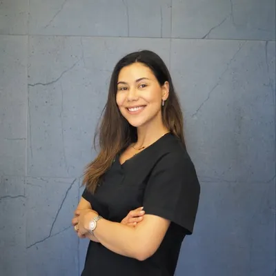 Dra. Stephanie Corby profile