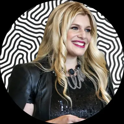 Stephanie | AI Business Coach | Content Creator profile