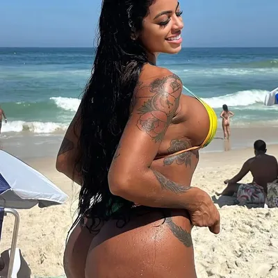 TEAM Stephanie Silveira profile