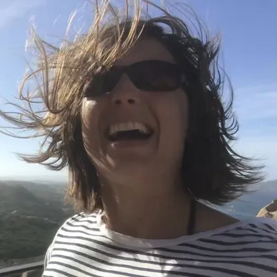 Steph Bosset profile