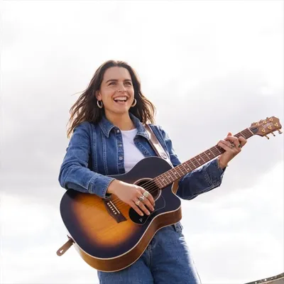 Steph Strings profile