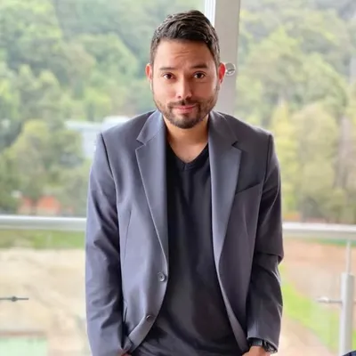 Steven Arce profile