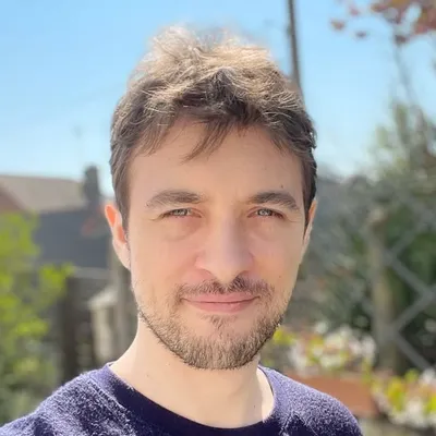Simon Roussel profile