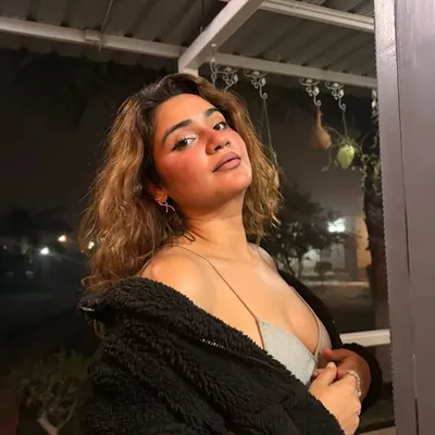 Årushee Vohra🌤 profile