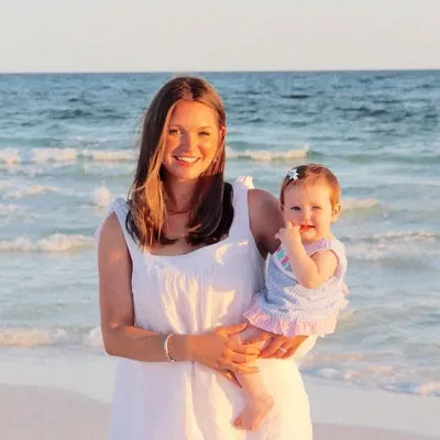 Alessandra Storm • WFH Mom profile