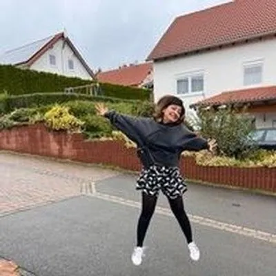 Hina Manzur profile