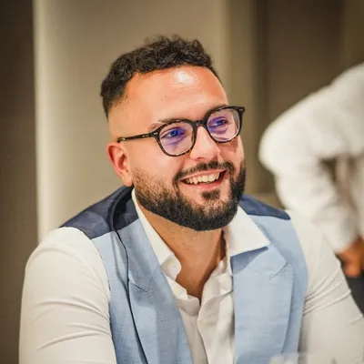 Stownas | Automotive Creator ๐ profile