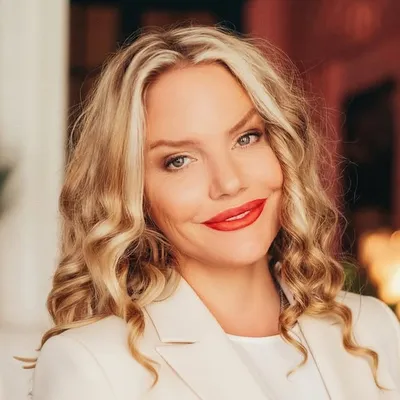 Lillian Pierson, Fractional CMO & Growth Strategist profile