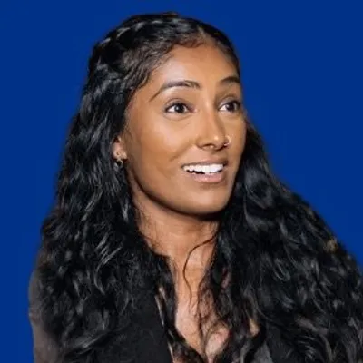 Ela Kash | Personal Finance & Lifestyle Instagram profile photo
