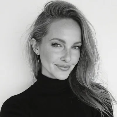 Maria Bentley // Photo And Video profile