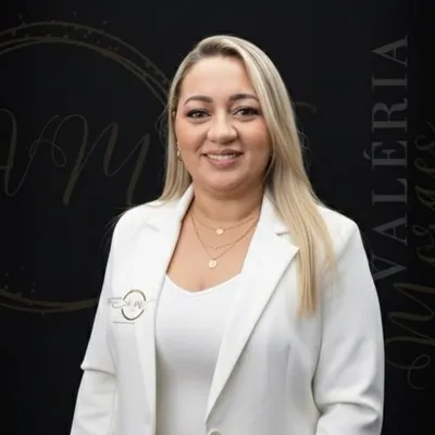 Studio Valéria Moraes | Terapeuta Capilar | Cabeleireira profile