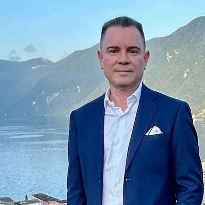 Tiziano Antonini ๐จ๐ญ Architecture & Art profile