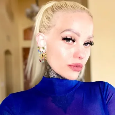 Erin Olivia profile