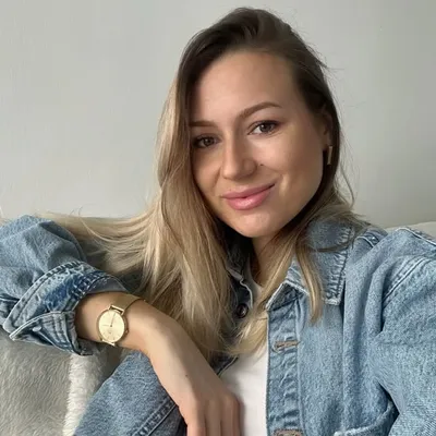 Julia | Fashion & Lifestyle profile