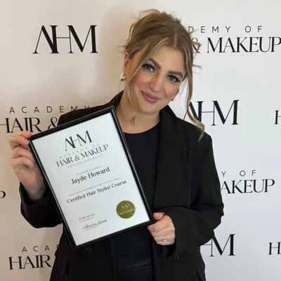 BRIDAL & EVENTS HAIR STYLIST | HAIRCARE ADVISER✨ profile