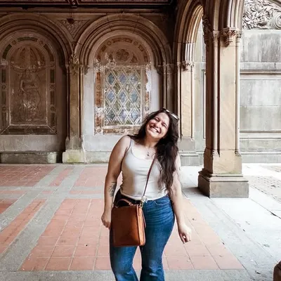 Zenia Olivares profile