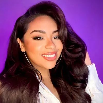 Suzy Espinoza profile