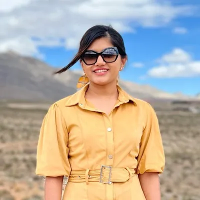 Riya ✨ profile