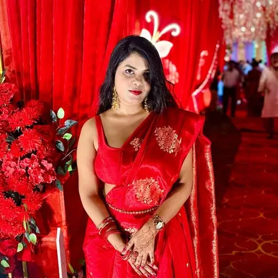 SHREYASI | Fashion & Beauty profile