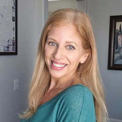 Jennifer Wright profile