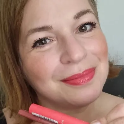 Sue | Beauty Content Creator profile