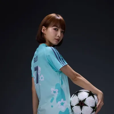 Suey Kwok 郭思 profile