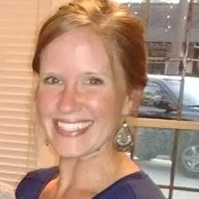 Teresa Bee profile