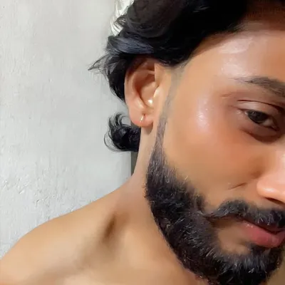 Sujal Mehta™ (बादशाह👑)🕊♥️🤦 profile