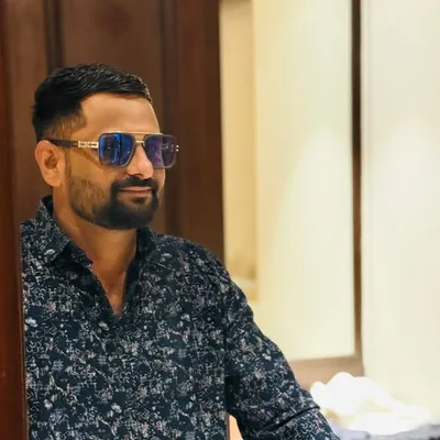 Sujit Sinh profile
