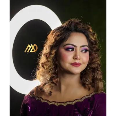 Sultana . profile