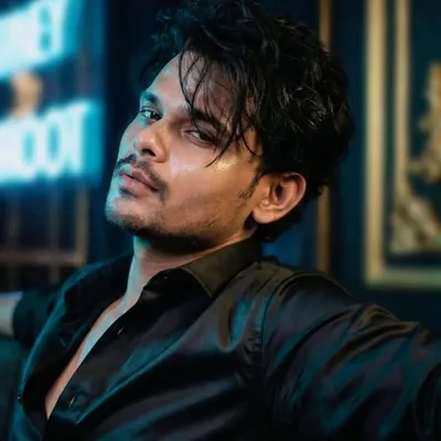 Sūmít Yadav profile