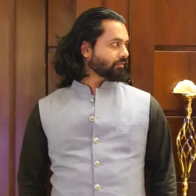 Sumit Mahal profile
