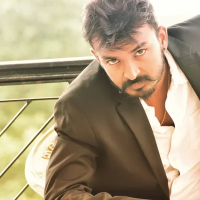 Sumit Sam profile
