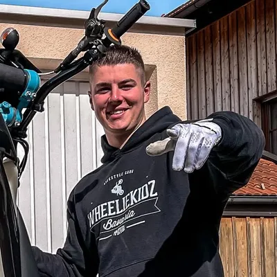 Chris / Supermoto / Pickup ๐ฅ profile