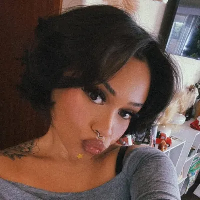 Libra Hottie🥢 profile