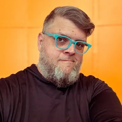 Chris Harrison profile