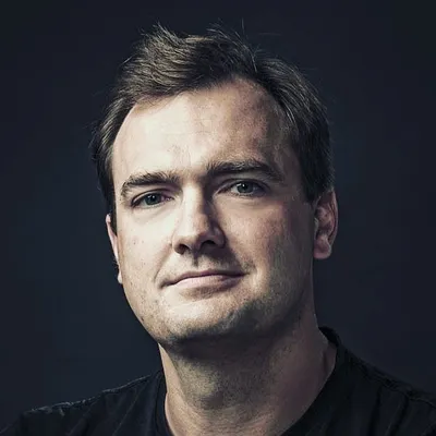 Alexander Graf profile