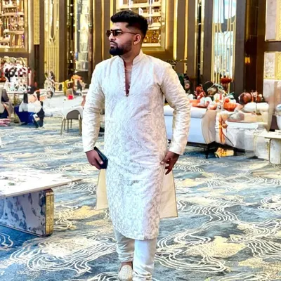 Shouvik Mukherjee profile