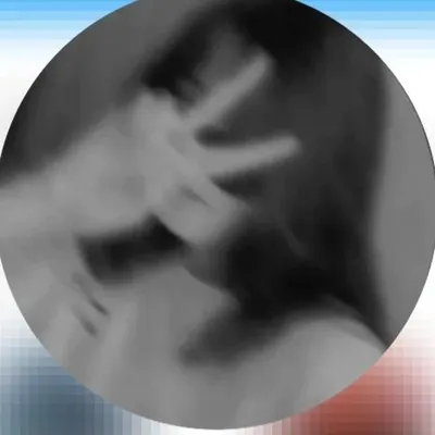 piu...🦋 profile