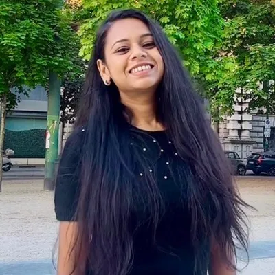 Surabhi Srivastava profile