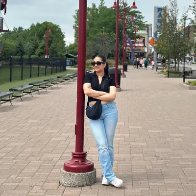 Surbhi ๐ซ profile