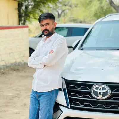 Surendra Gora profile