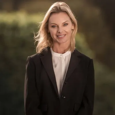 Susanne Steiger profile