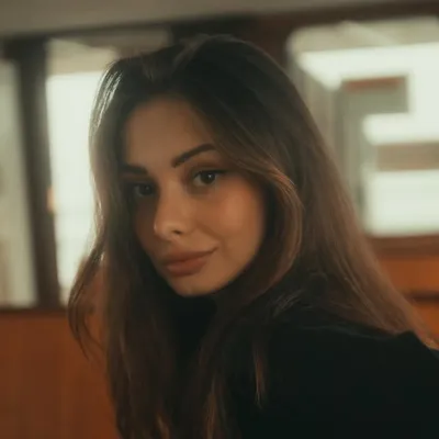 Su Tihonova profile