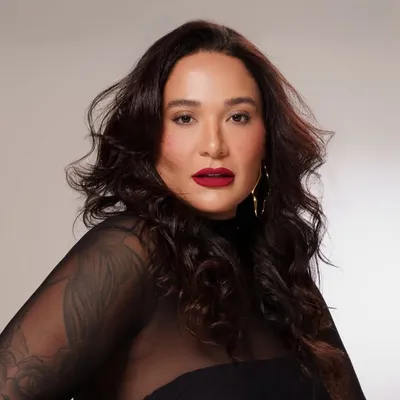 SUZANNE NAPOLEÃO profile