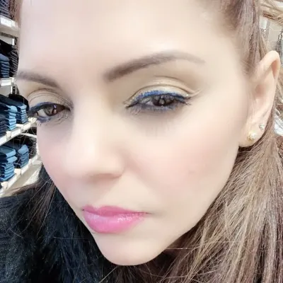 Suzanne Dadhich profile